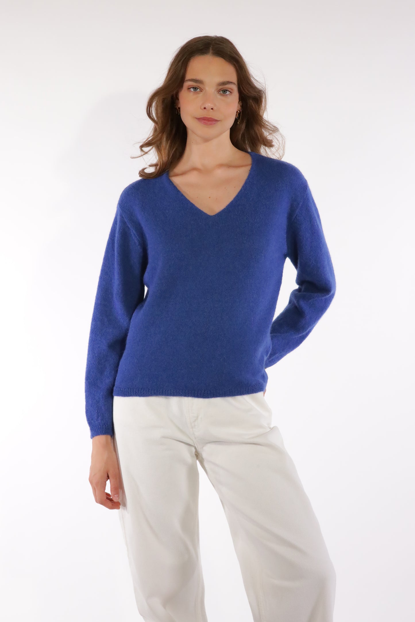 GRACE V NECK SWEATER
